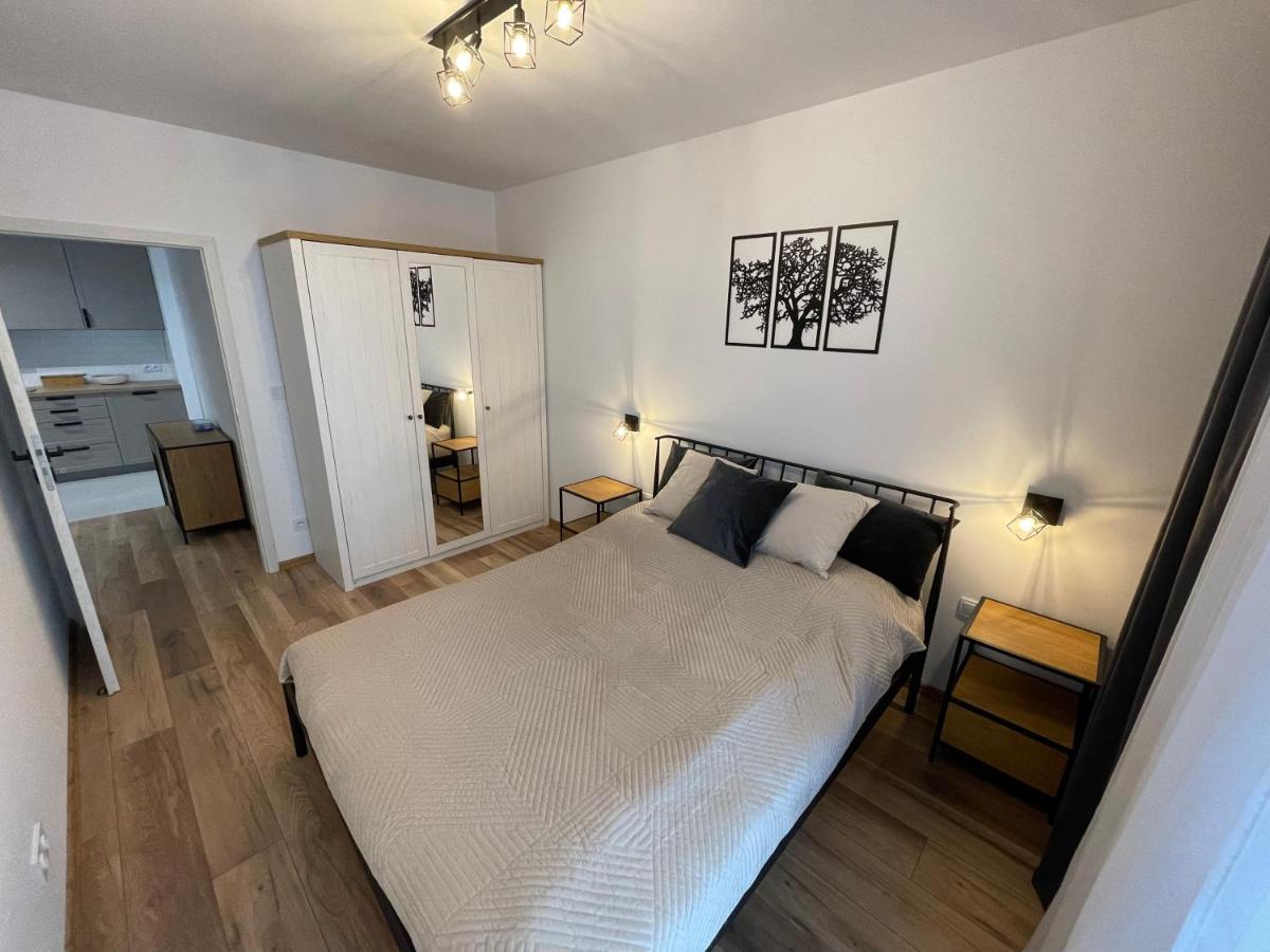 Newport Industrial Apartment Varsó Kültér fotó