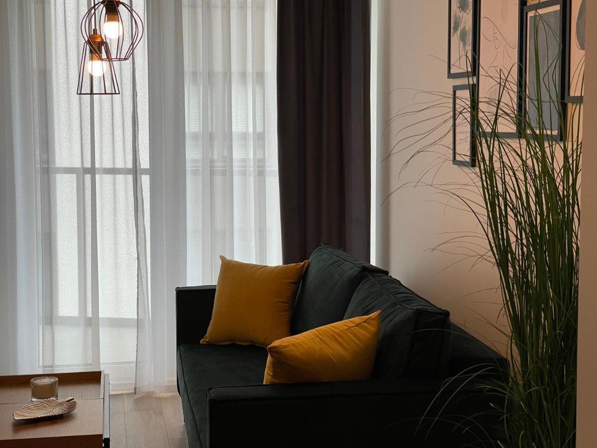Newport Industrial Apartment Varsó Kültér fotó